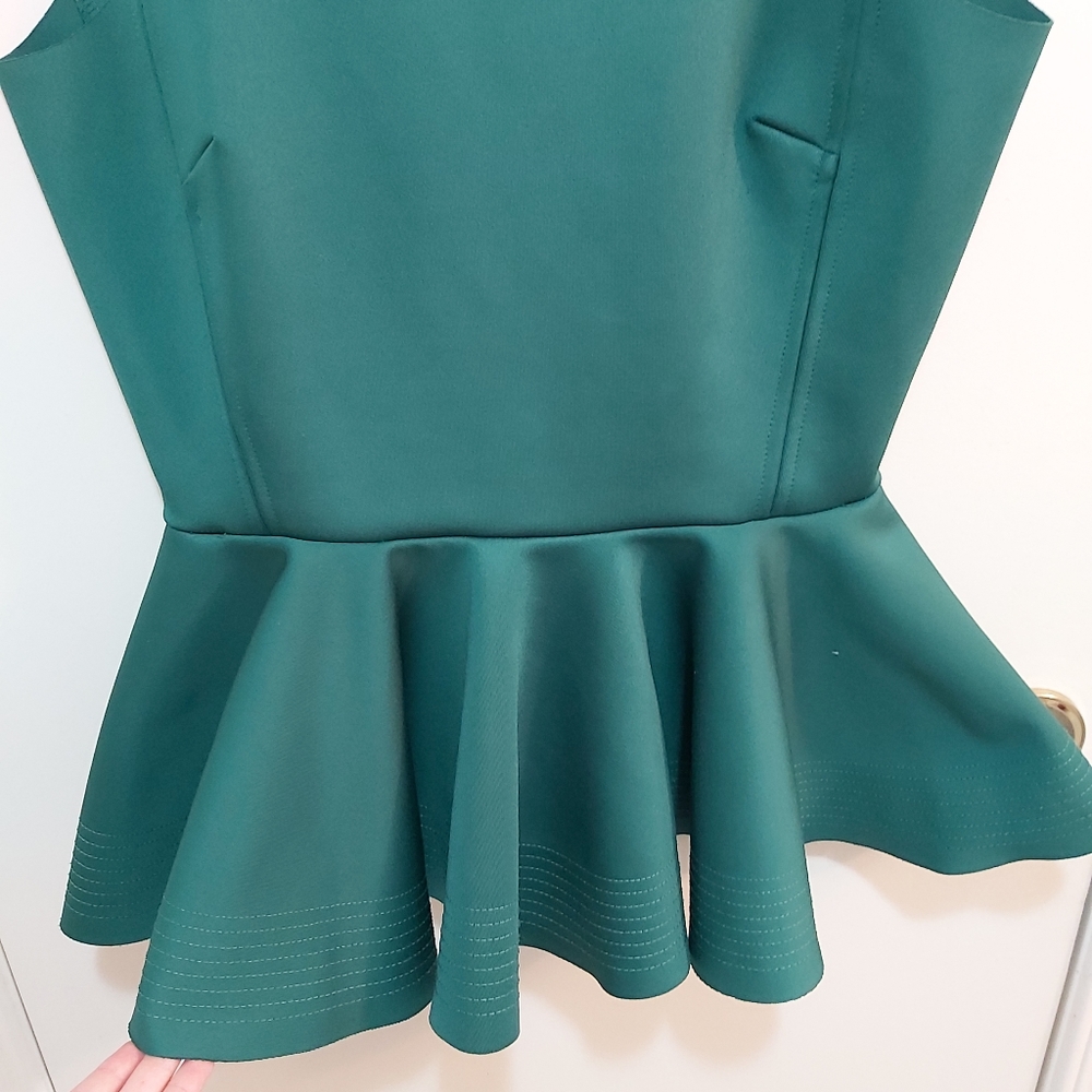 H&M Emerald Green Fancy Sleeveless Polyester Top - Picture 4 of 10
